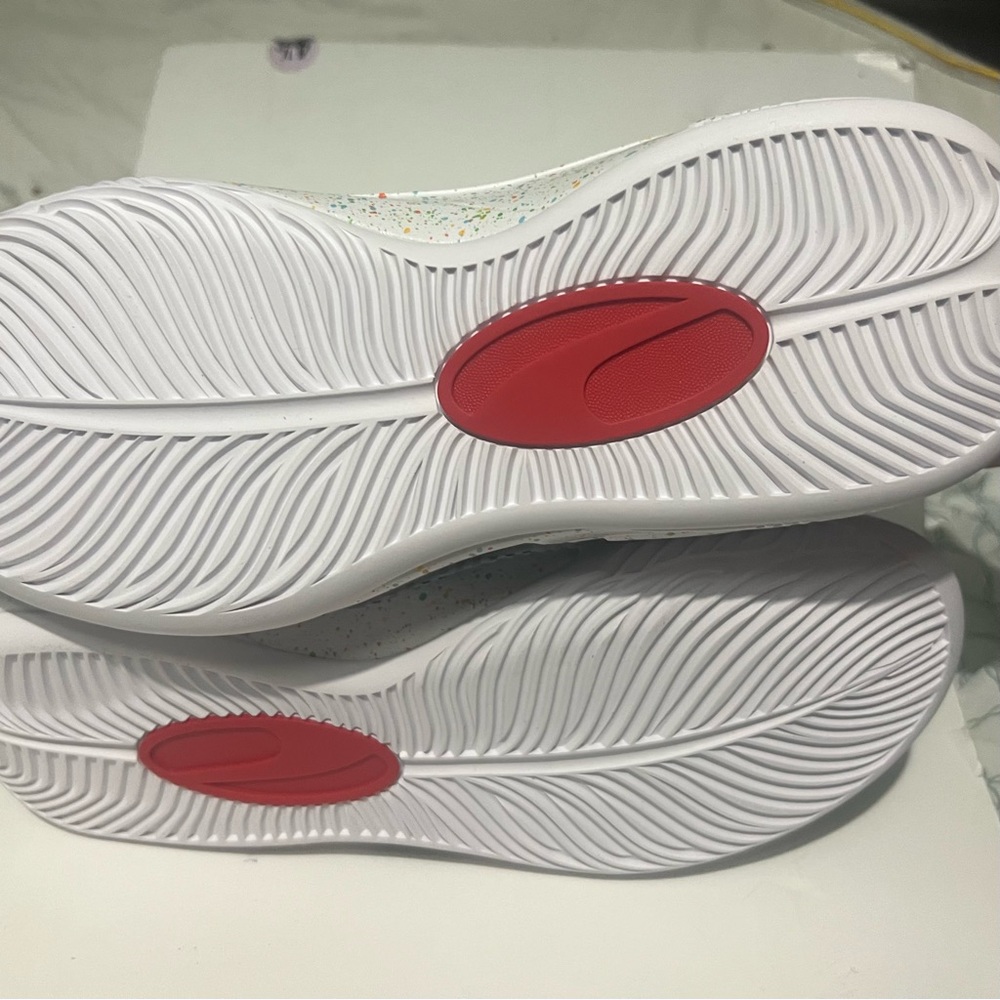 RS-Dreamer Super Mario Sunshine™ Basketball Shoes - Picture 4 of 5